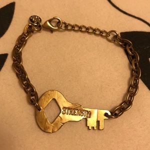 The Giving Keys Bracelet in Gold